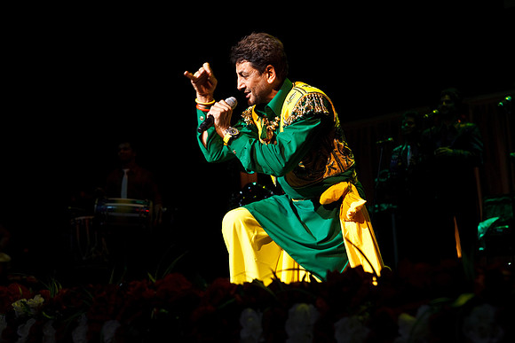 Gurdas Mann 2010-4333