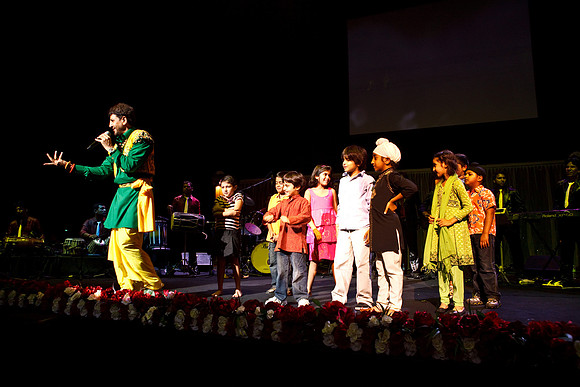 Gurdas Mann 2010-4422