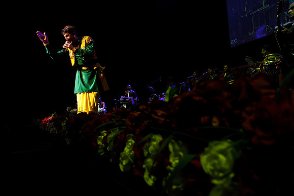 Gurdas Mann 2010-4411